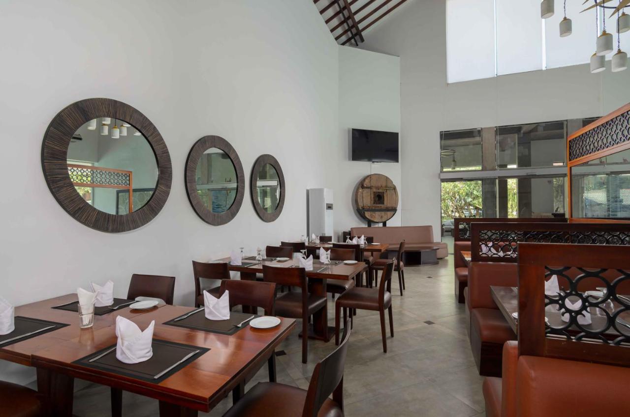 South Lake Resort Koggala Bagian luar foto